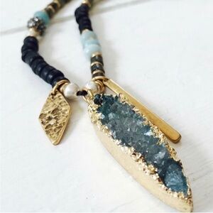 NWOT Stella & Dot Artisan Druzy pendant necklace